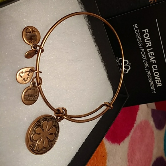 Authentic New Alex and Ani Energy Four Leaf Clover - Picture 2 of 8